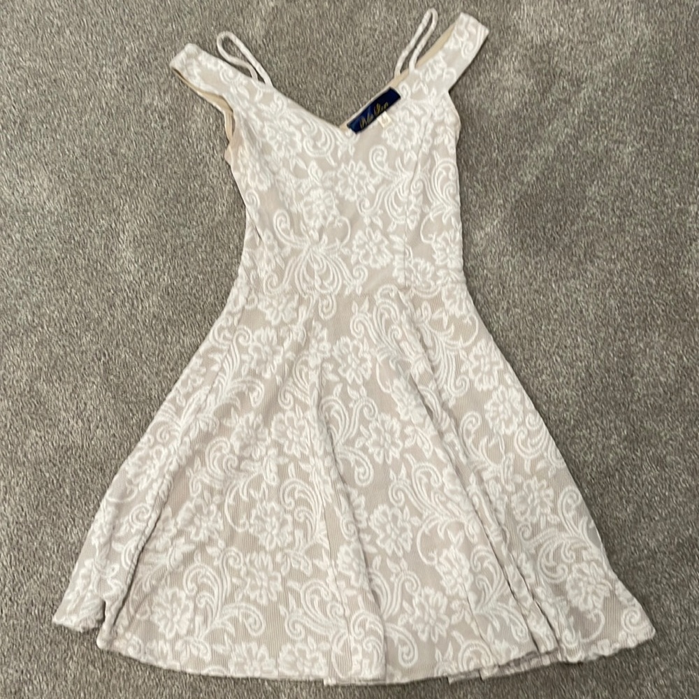 White/cream dress